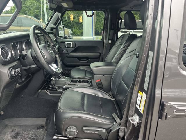 Used 2018 Jeep Wrangler Unlimited Sahara AWD/4WD image 17