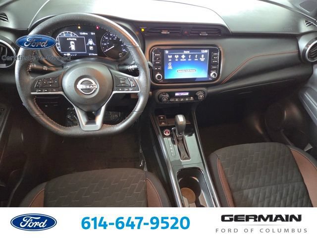 Used 2023 Nissan Kicks SR w/ Interior Electronics Package FWD image 17