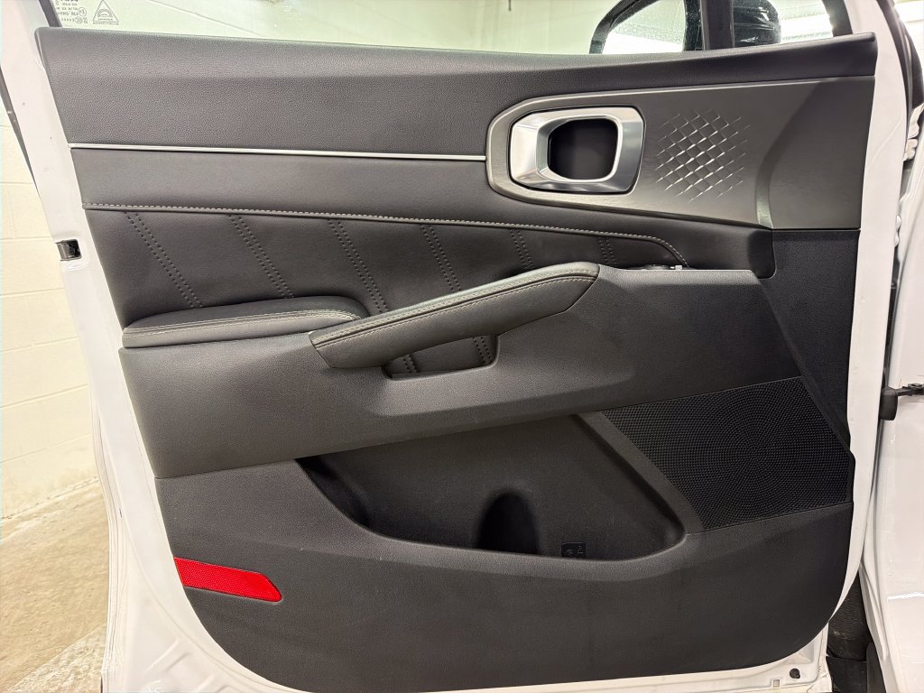 Used 2022 Kia Sorento SX FWD image 17