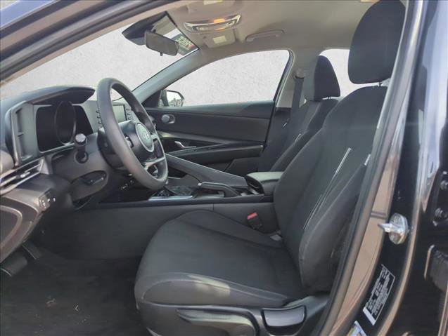Used 2023 Hyundai Elantra SEL FWD image 16