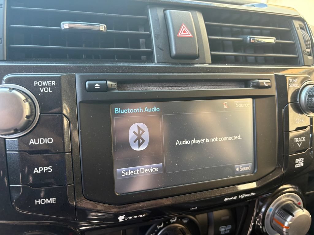 Used 2018 Toyota 4Runner SR5 AWD/4WD image 23