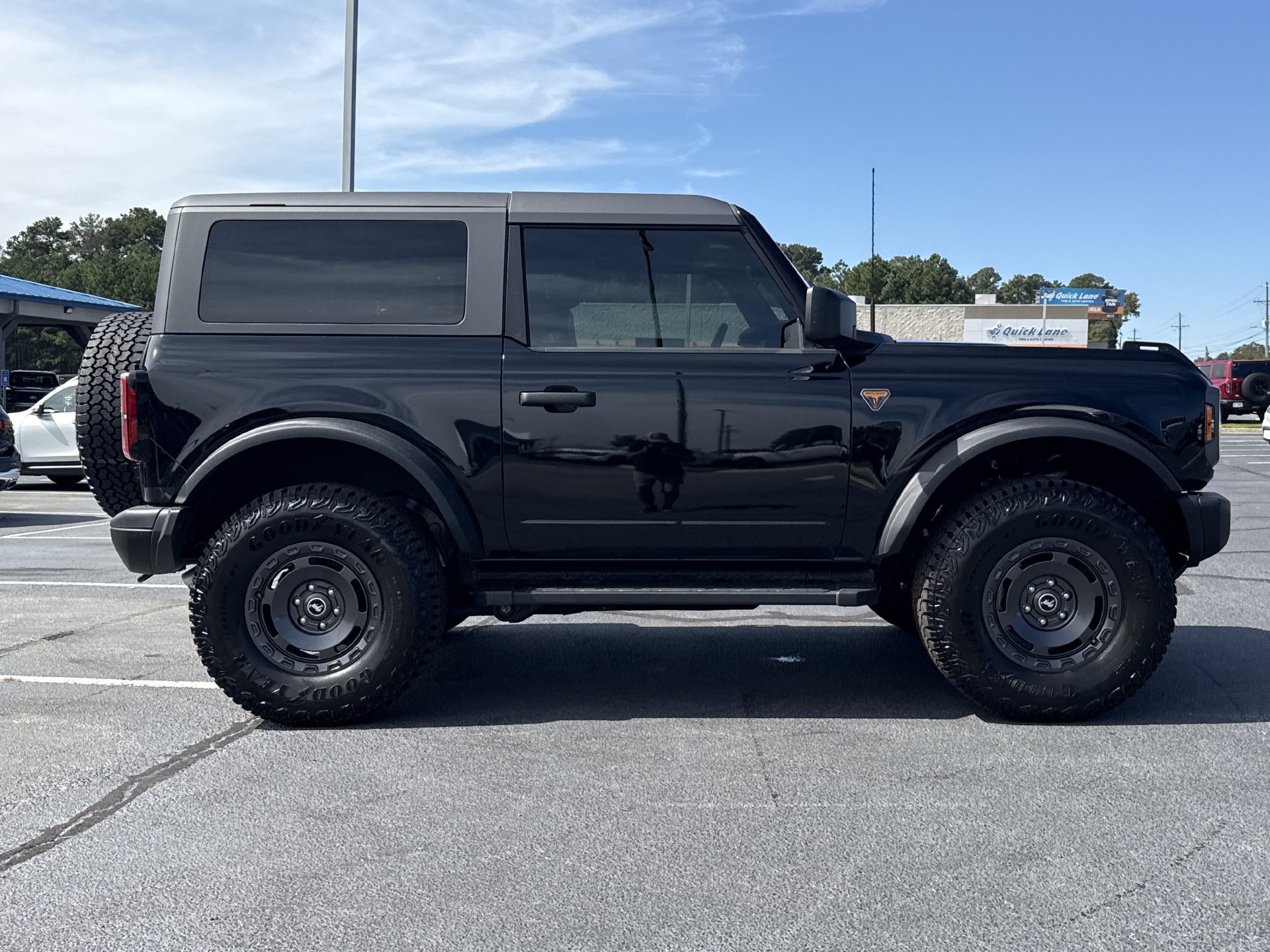 Certified 2025 Ford Bronco Badlands w/ Sasquatch Package AWD/4WD image 24