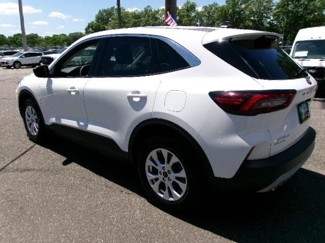 Certified 2023 Ford Escape Active AWD/4WD image 8