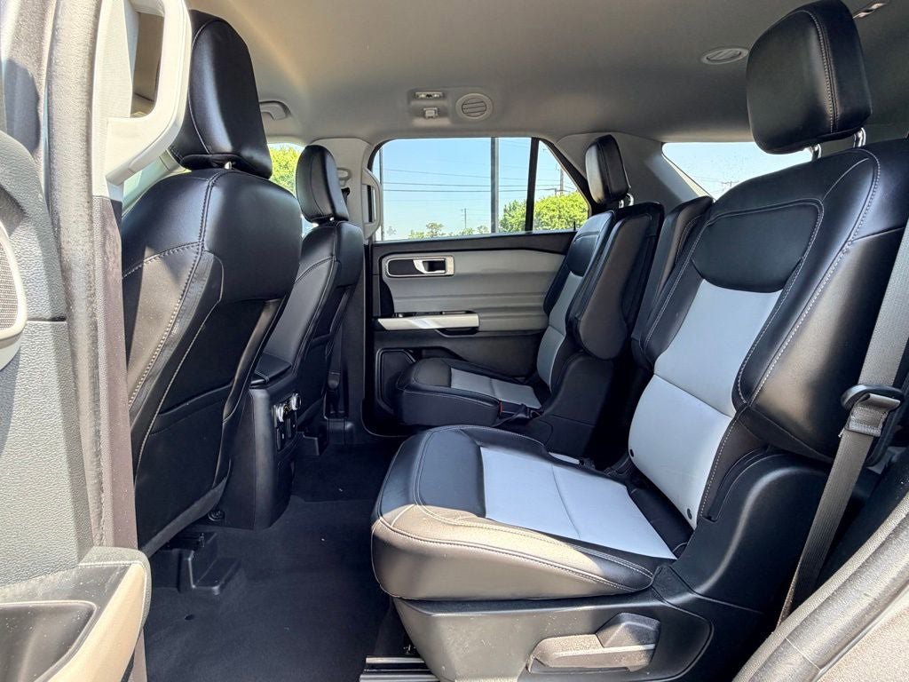Certified 2023 Ford Explorer XLT w/ Equipment Group 202A RWD image 14
