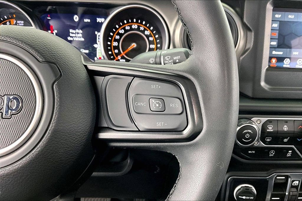 Used 2023 Jeep Gladiator Sport AWD/4WD image 20