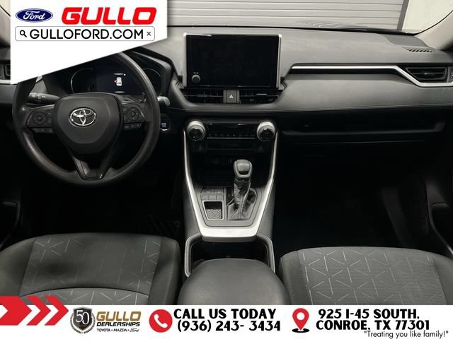 Used 2024 Toyota RAV4 XLE FWD image 11