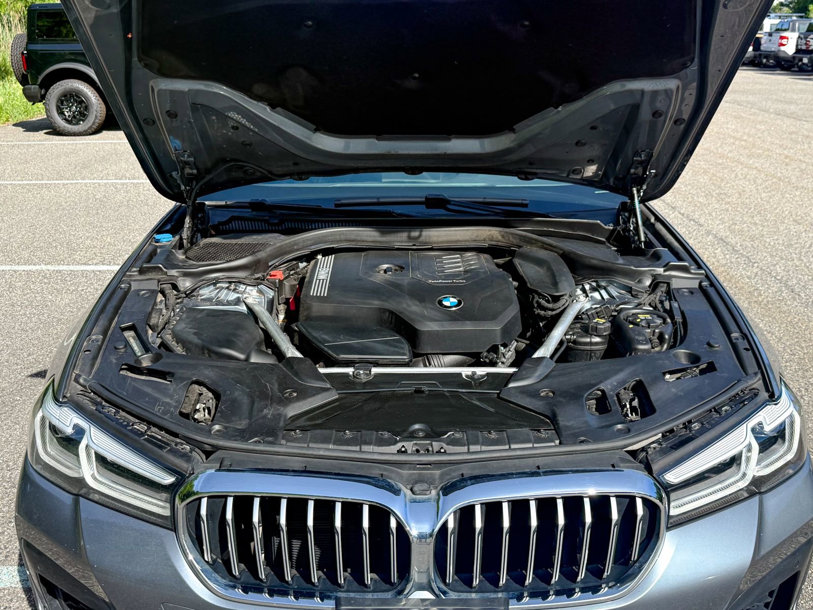 Used 2021 BMW 530i xDrive w/ M Sport Package AWD/4WD image 15
