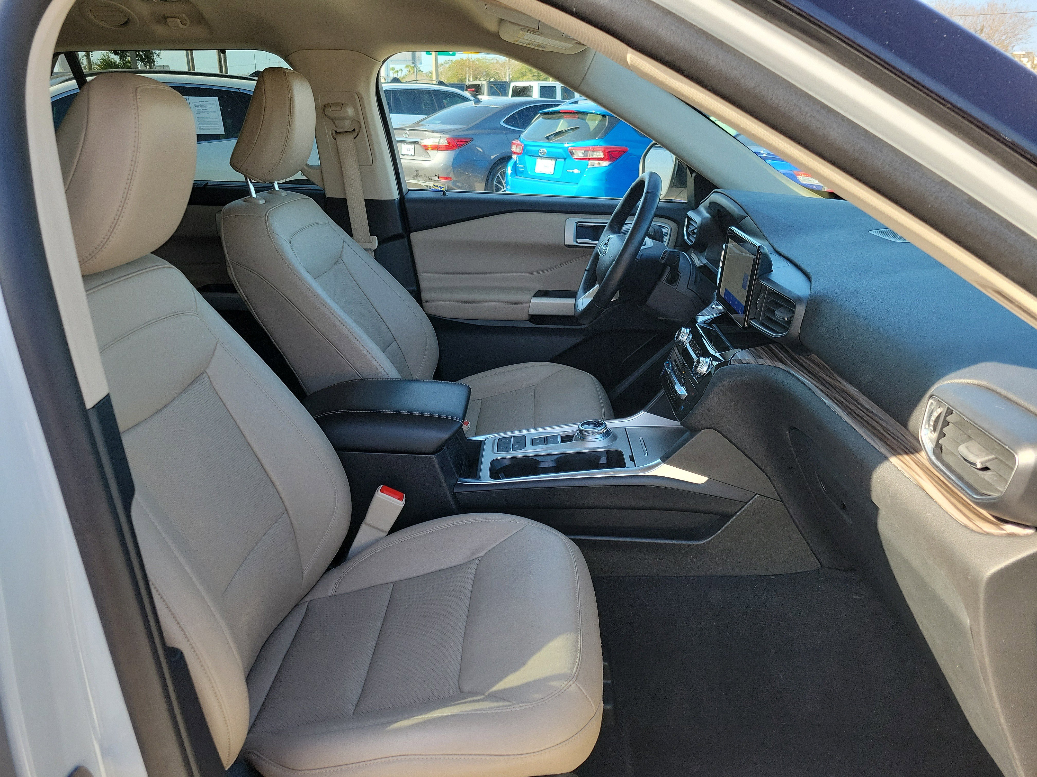 Certified 2023 Ford Explorer Limited image 31