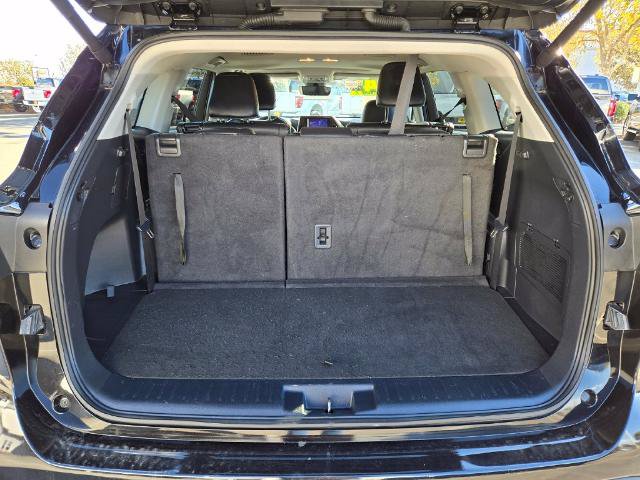 Used 2024 Toyota Highlander XLE AWD/4WD image 9