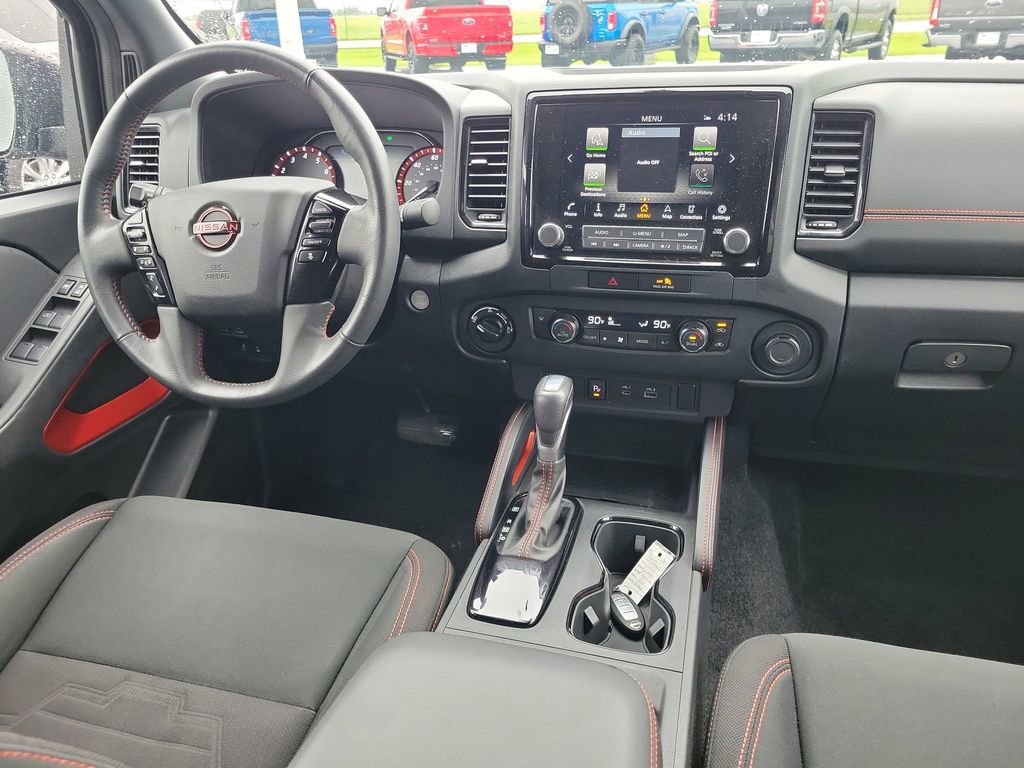 Used 2022 Nissan Frontier PRO-4X w/ Technology Package AWD/4WD image 13