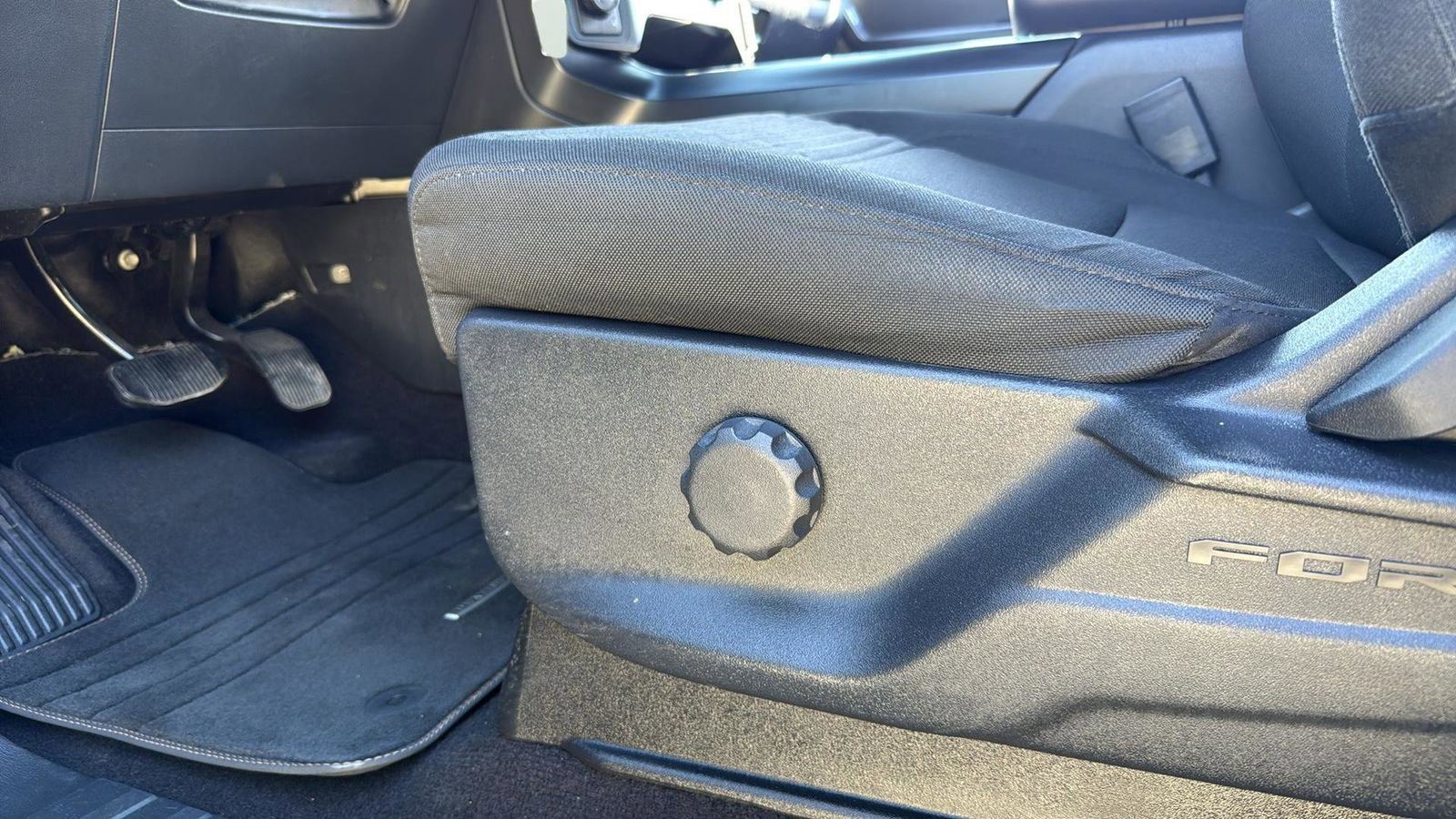 Certified 2022 Ford F150 XL w/ STX Appearance Package image 10