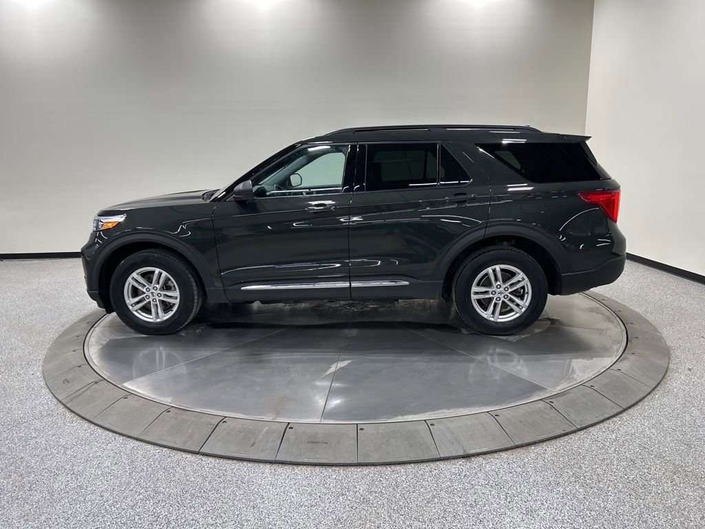 Certified 2023 Ford Explorer XLT w/ Equipment Group 202A AWD/4WD image 10