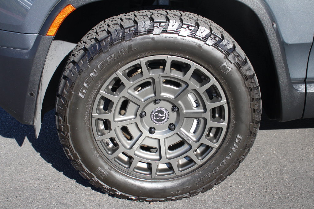 Used 2024 Rivian R1T Adventure Dual AWD/4WD image 14
