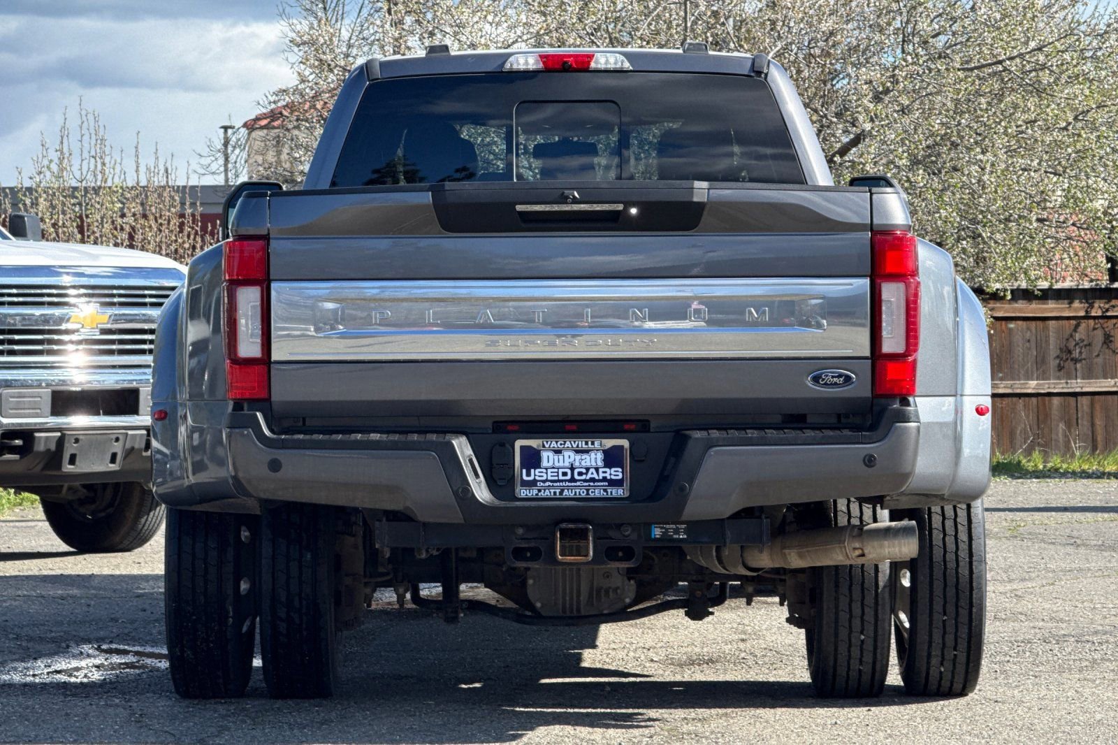 Certified 2021 Ford F450 Platinum w/ FX4 Off-Road Package image 4