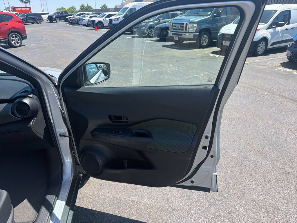 Used 2020 Nissan Kicks S FWD image 36