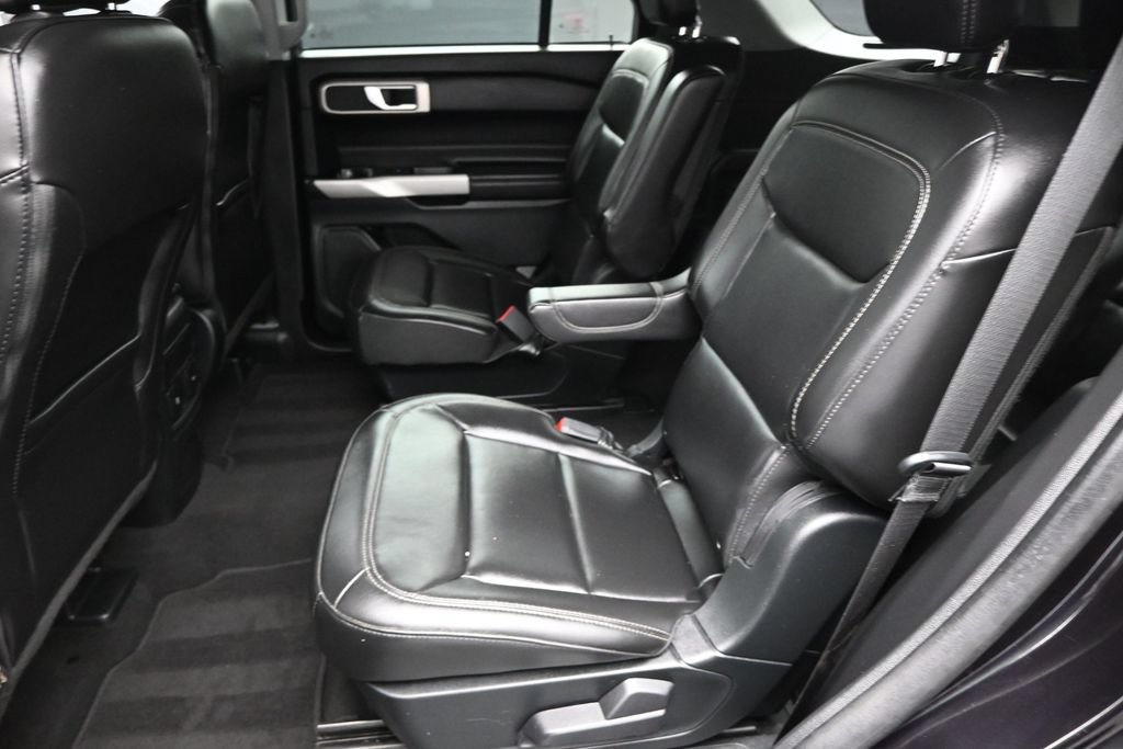 Certified 2023 Ford Explorer XLT w/ Equipment Group 202A RWD image 20