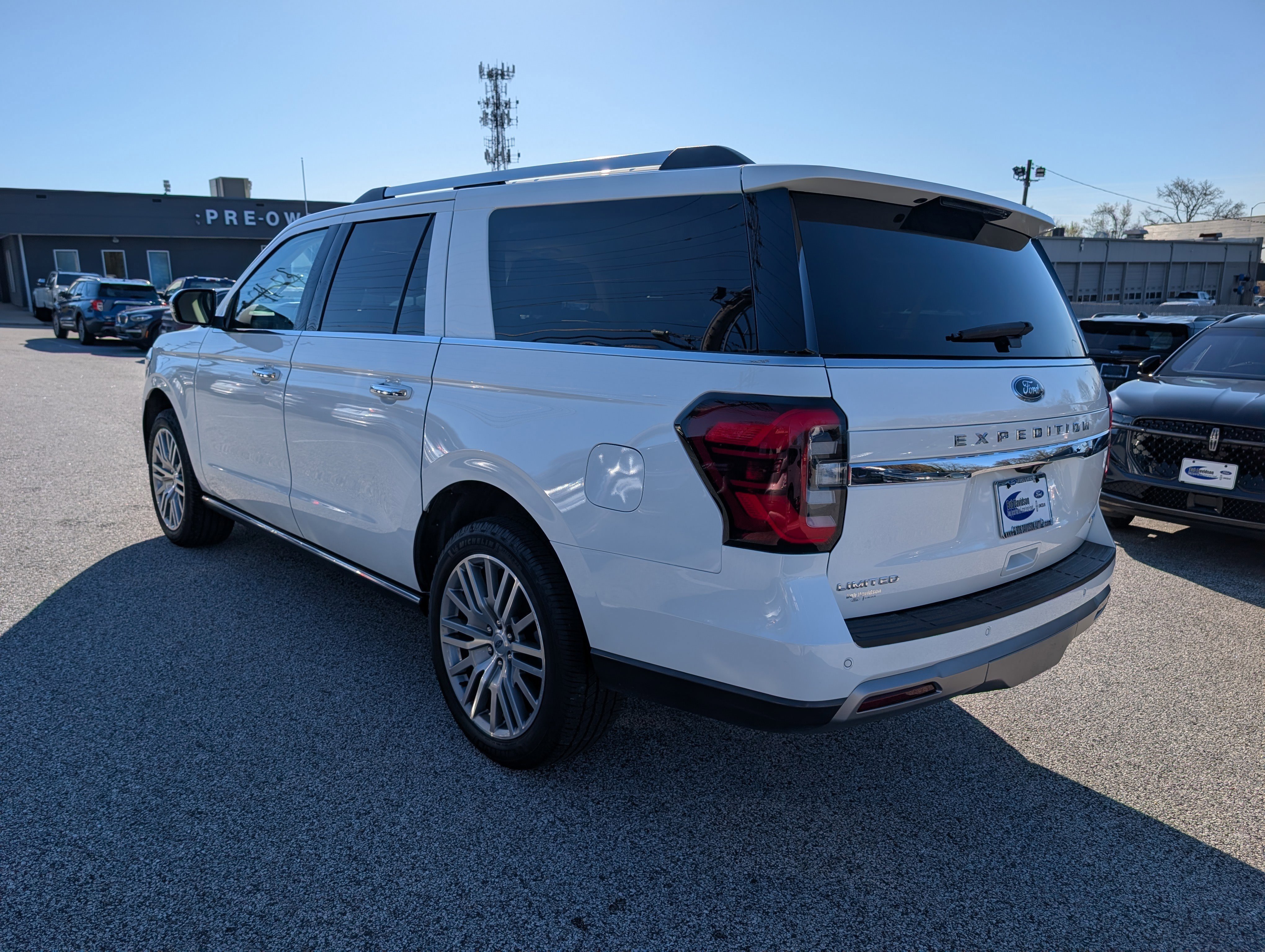 Certified 2022 Ford Expedition Max Limited image 5