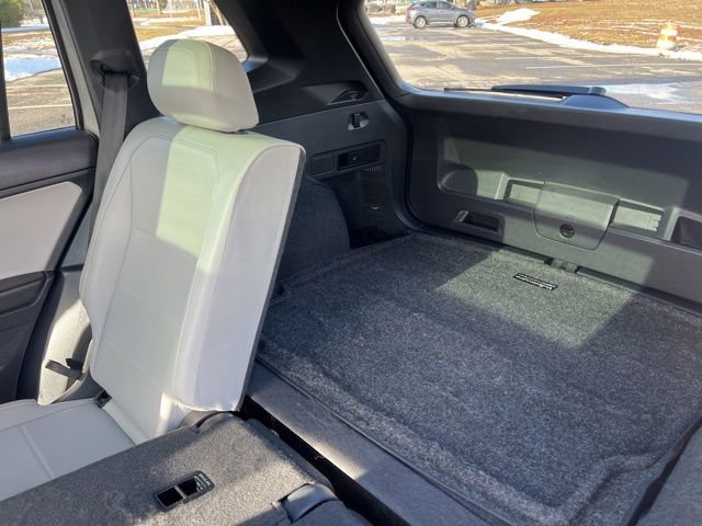 Used 2020 Volkswagen Tiguan SE R-Line image 26