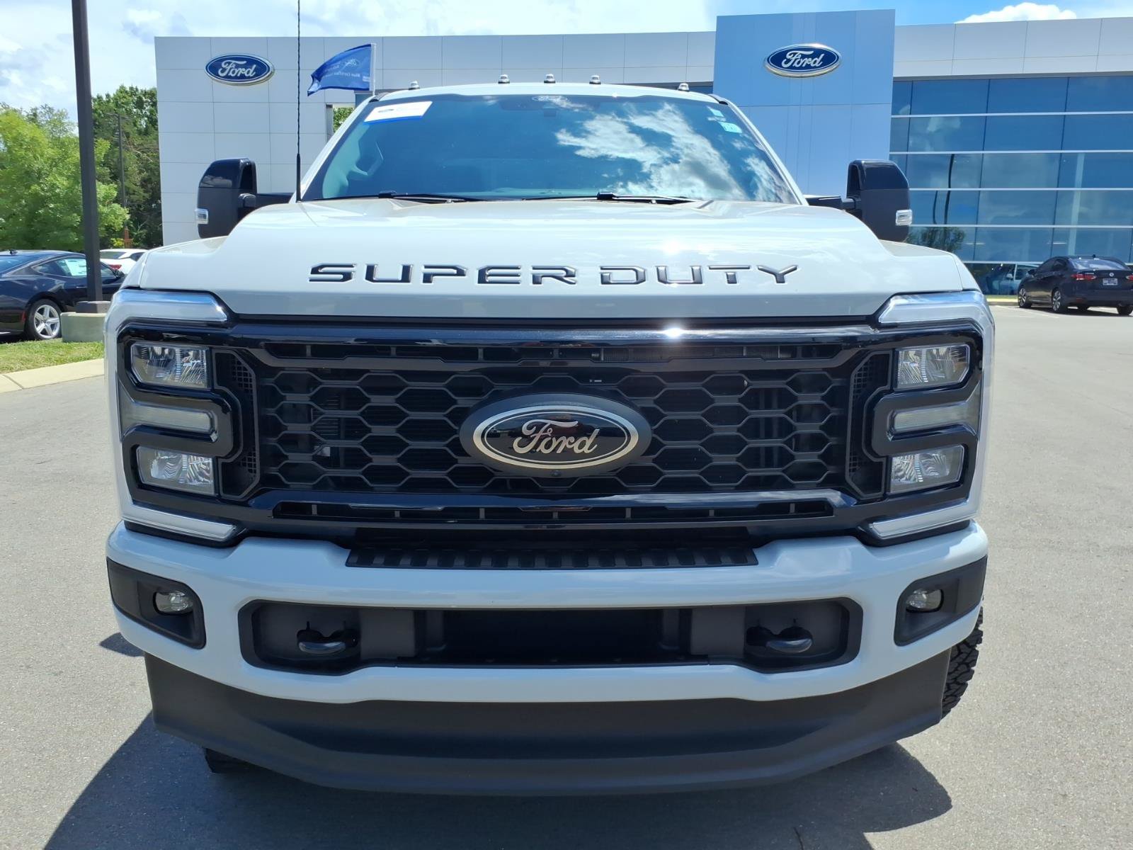 Certified 2025 Ford F250 Lariat w/ Black Appearance Package AWD/4WD image 8