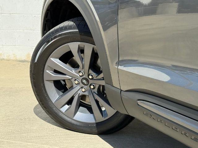 Certified 2023 Ford Explorer XLT w/ Equipment Group 202A AWD/4WD image 20