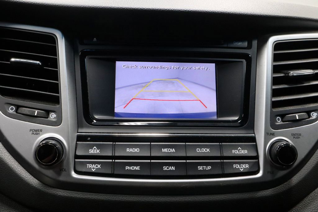 Used 2018 Hyundai Tucson SE w/ Cargo Package FWD image 2