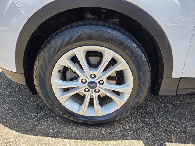 Certified 2019 Ford Escape SEL FWD image 25