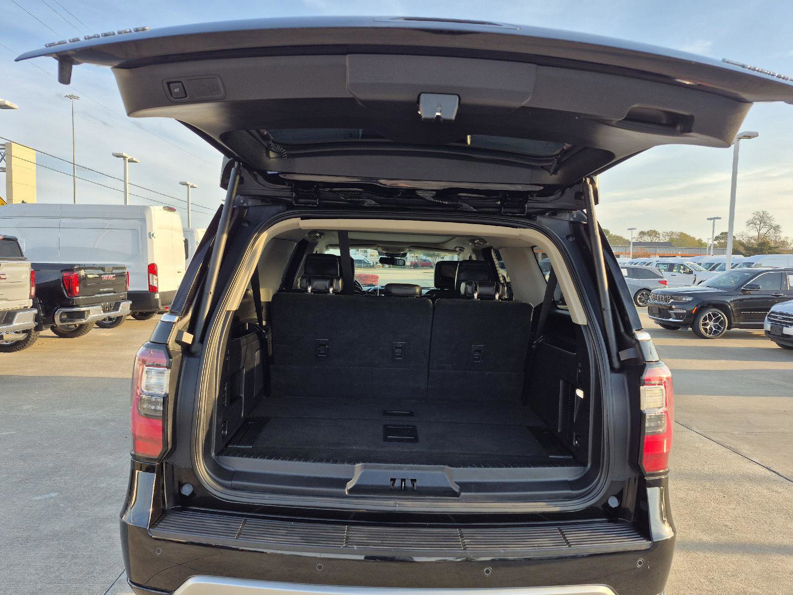 Certified 2018 Ford Expedition Max Platinum image 31