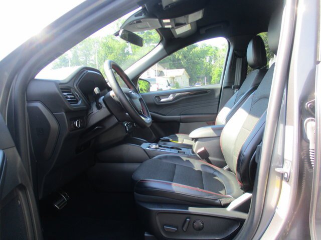 Certified 2023 Ford Escape ST-Line w/ Tech Pack #1 AWD/4WD image 24