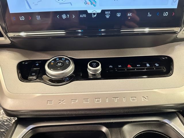 Certified 2025 Ford Expedition Active image 40