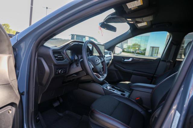 Certified 2025 Ford Escape ST-Line Select w/ Tech Pack #2 AWD/4WD image 18