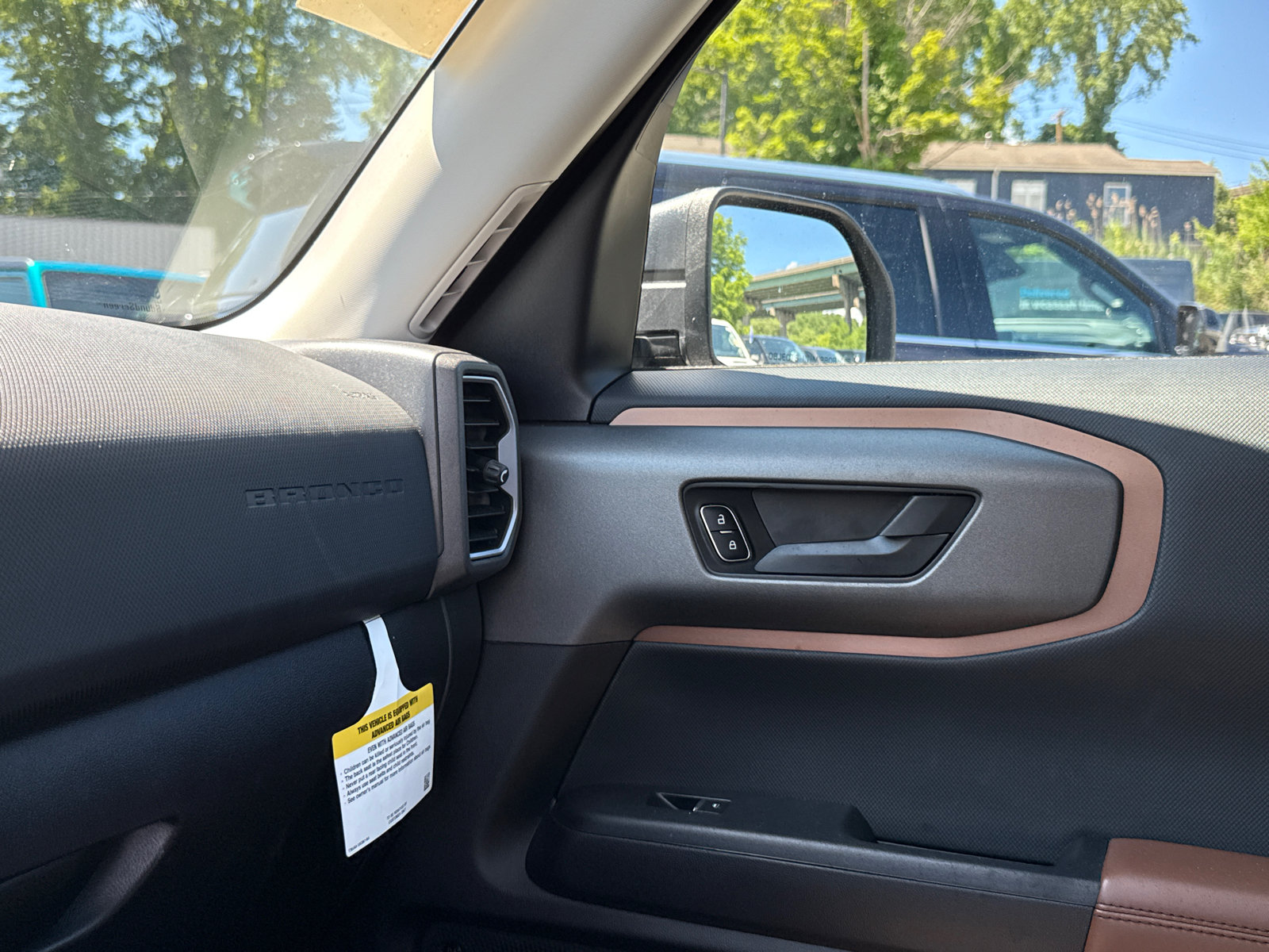 Certified 2025 Ford Bronco Sport Outer Banks w/ Outer Banks Tech Package+ AWD/4WD image 19