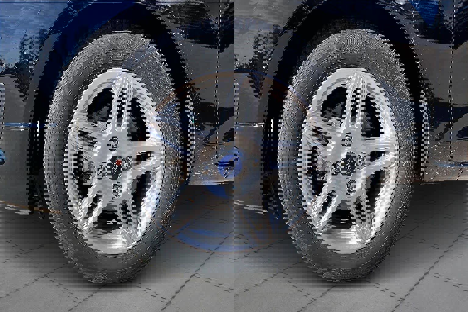 Certified 2017 Ford Fiesta SE image 13