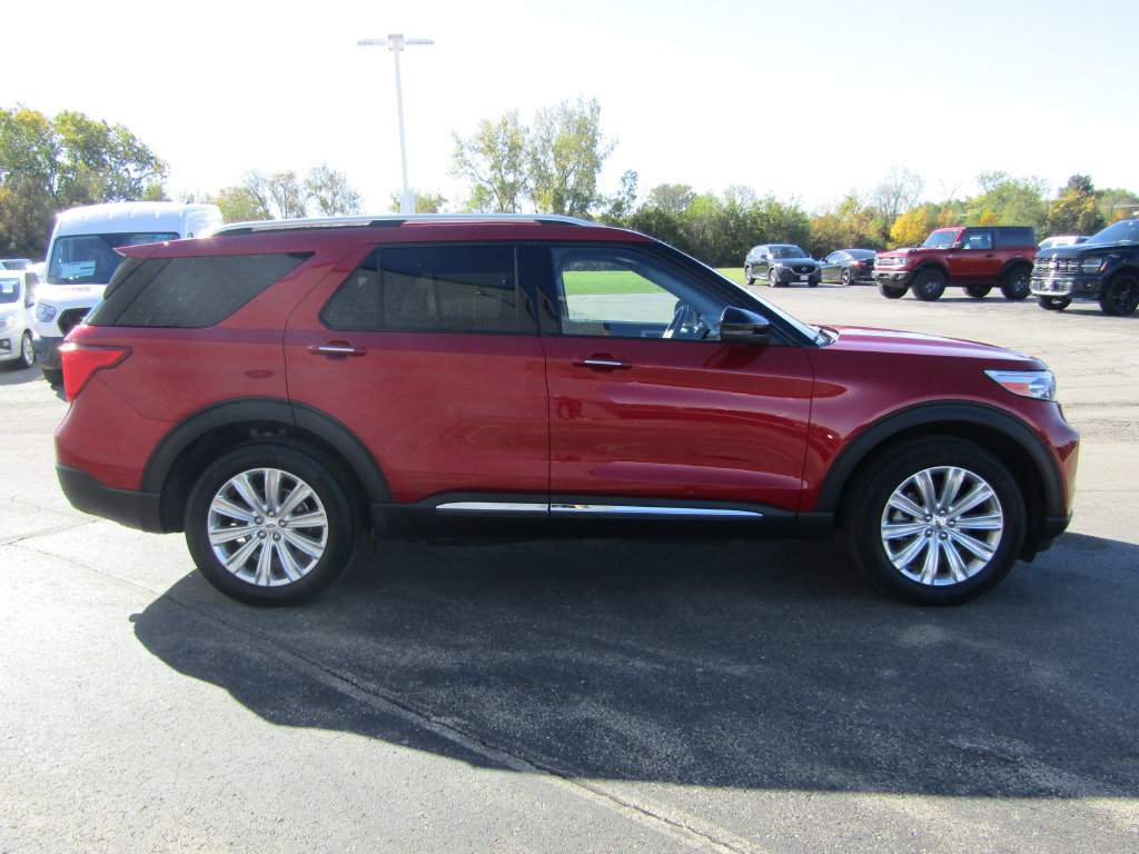 Certified 2024 Ford Explorer Limited w/ Equipment Group 301A AWD/4WD image 6