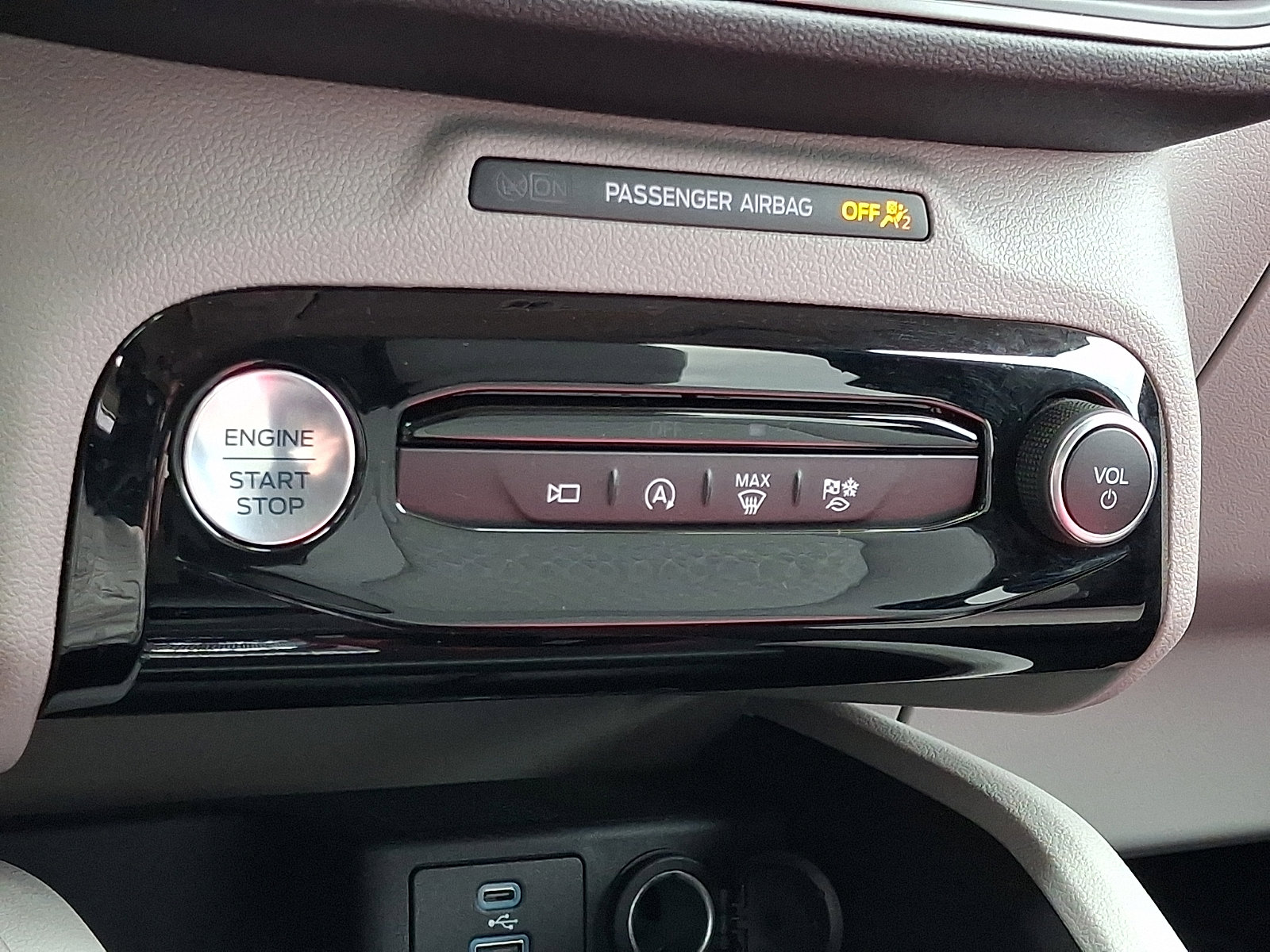 Certified 2023 Ford Escape Active w/ Tech Pack #2 FWD image 19