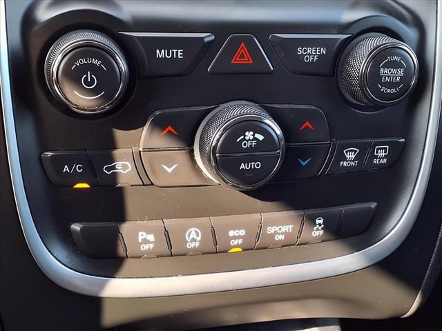 Used 2019 Dodge Durango SXT image 15