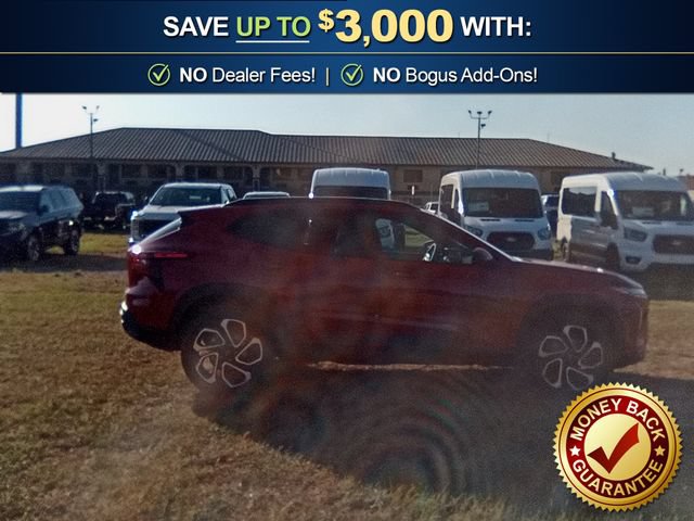 Used 2026 Chevrolet Trax RS w/ Sunroof Package FWD image 8