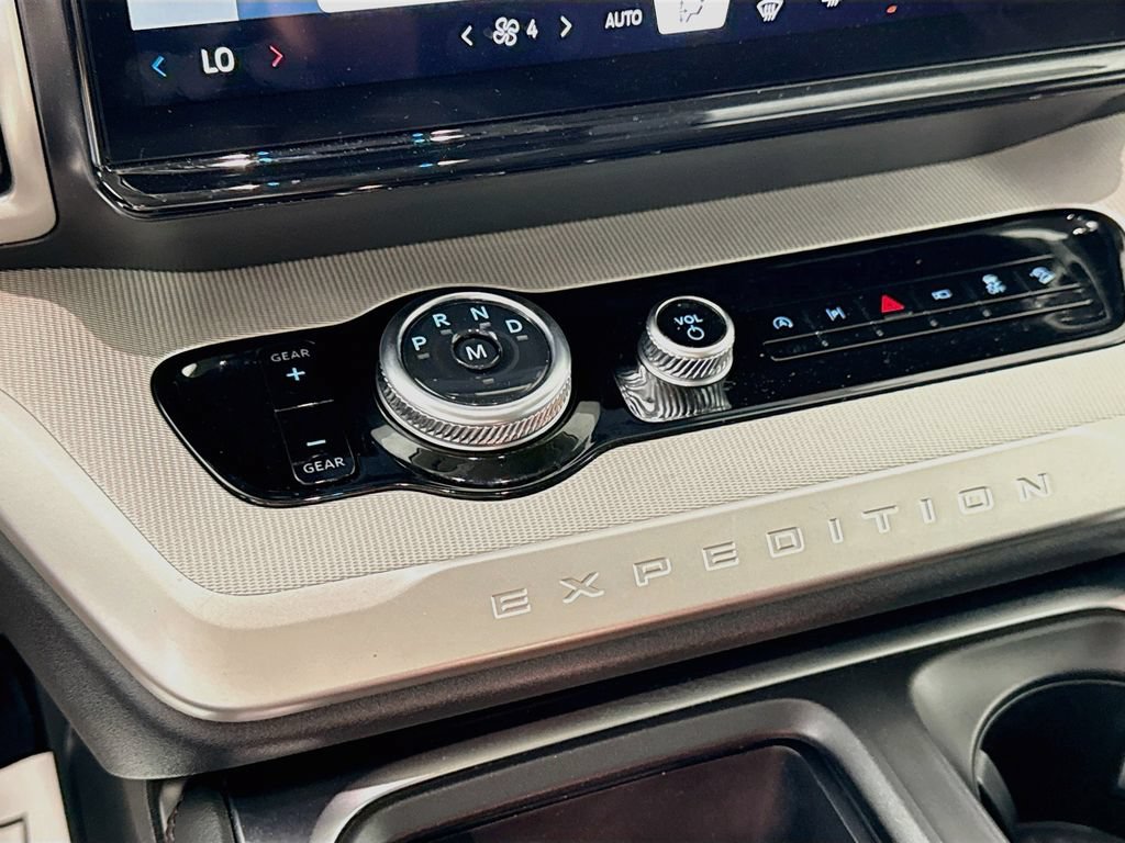 Certified 2025 Ford Expedition Max Active AWD/4WD image 19