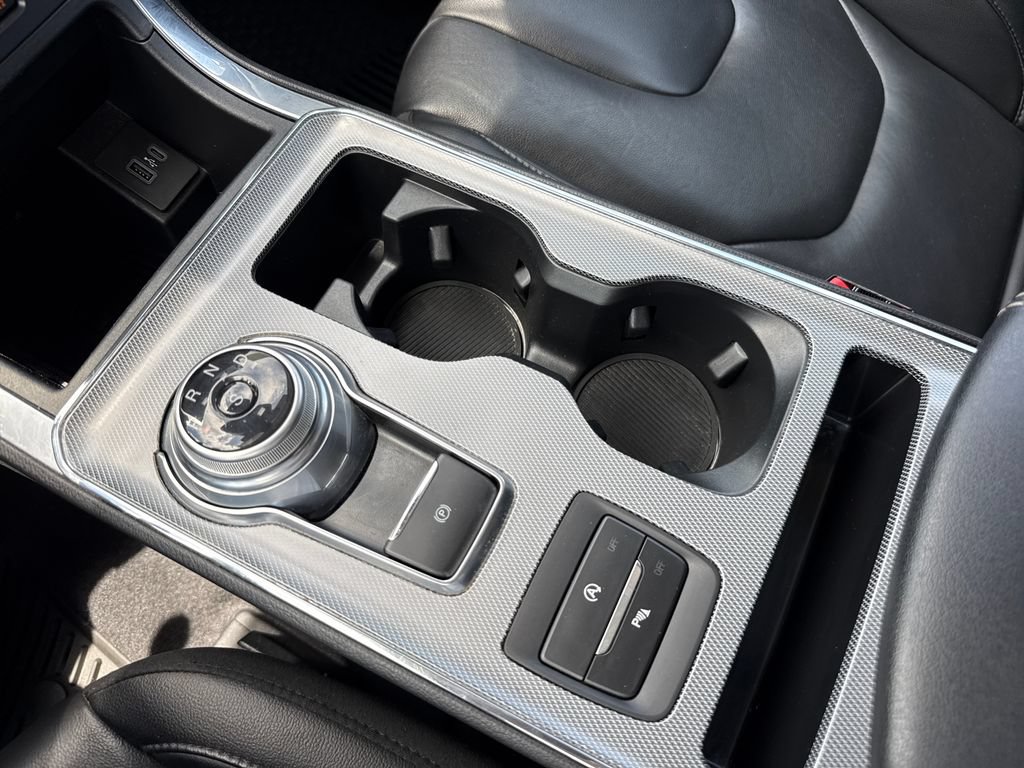 Certified 2021 Ford Edge Titanium FWD image 23