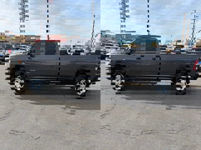 Used 2022 RAM 3500 Tradesman image 2