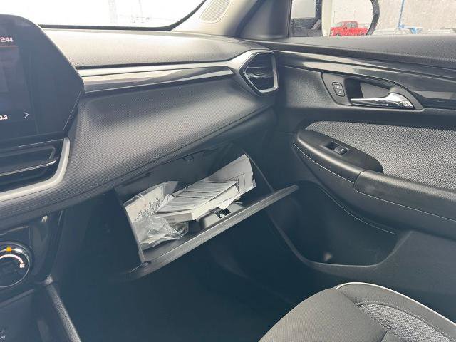 Used 2024 Chevrolet TrailBlazer LT image 16