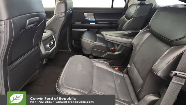 Certified 2025 Ford Expedition Platinum image 24