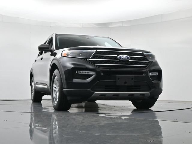 Certified 2023 Ford Explorer XLT w/ Equipment Group 202A AWD/4WD image 38