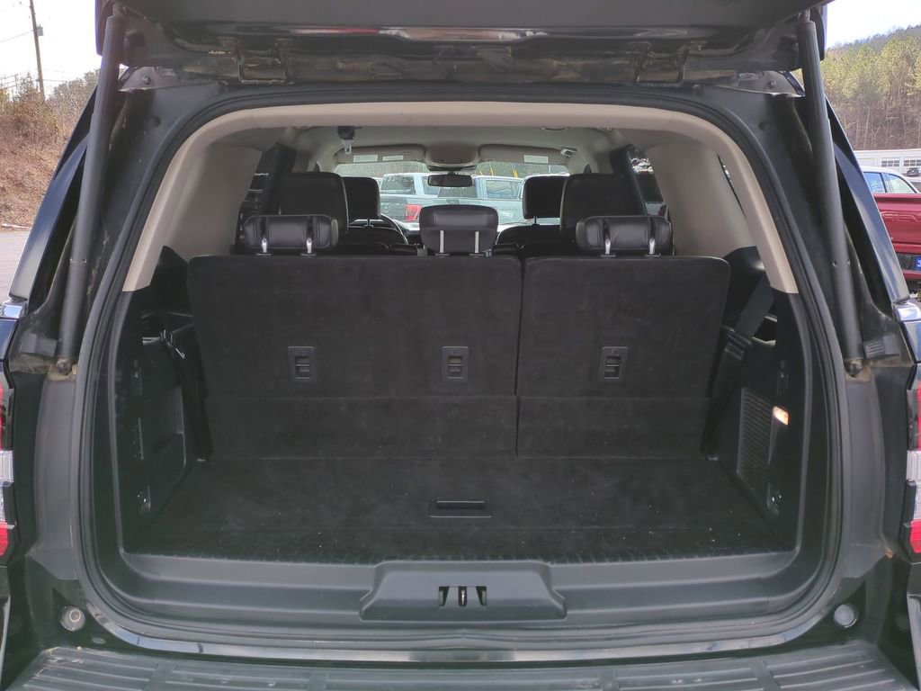 Certified 2024 Ford Expedition XLT image 13