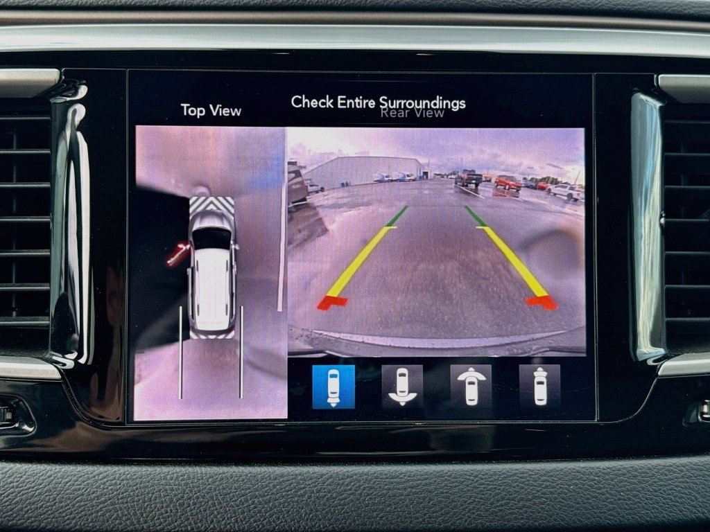 Used 2019 Chrysler Pacifica Touring Plus w/ Advanced Safetytec Group FWD image 14