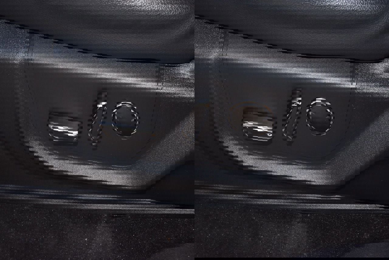 Certified 2023 Ford Expedition Limited image 40