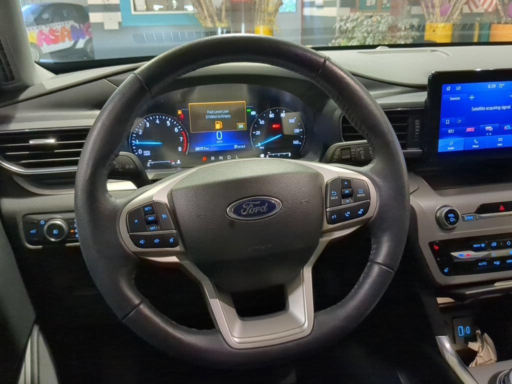 Certified 2023 Ford Explorer XLT w/ Equipment Group 202A AWD/4WD image 11