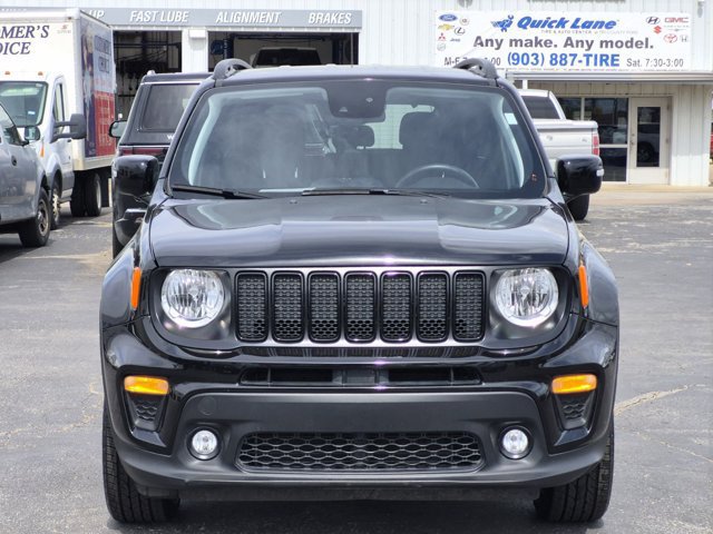 Used 2023 Jeep Renegade Altitude w/ Convenience Group I AWD/4WD image 2