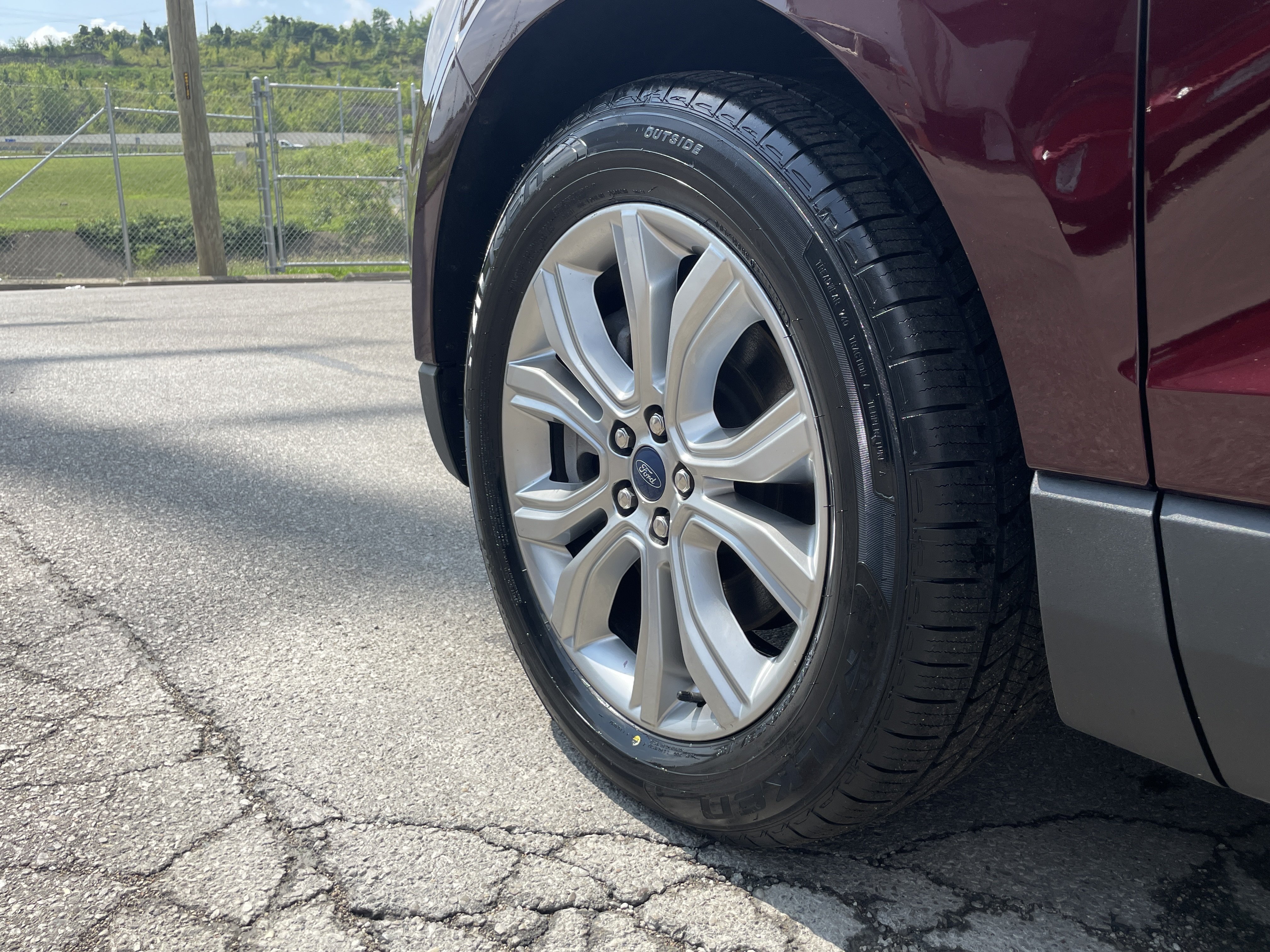 Certified 2022 Ford Edge Titanium AWD/4WD image 11