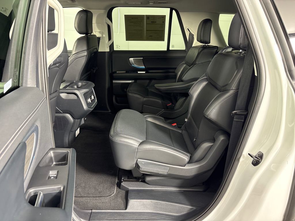 Certified 2025 Ford Expedition Max Platinum AWD/4WD image 31