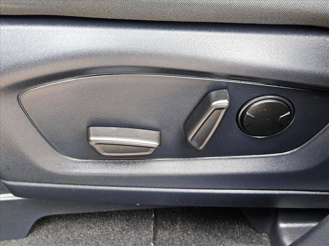 Certified 2025 Ford Explorer Active image 18